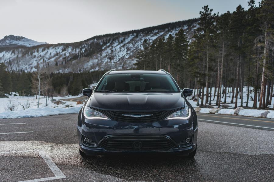  Chrysler Pacifica Hybrid (RU) 2016 года  (фото 3 из 4)